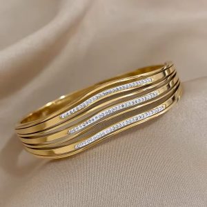 gold wave design crystal bangle